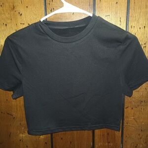 SHEIN Black Short Sleeve Crop Top